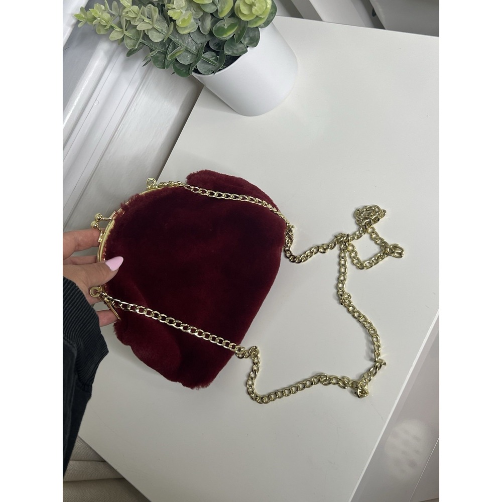A New Day Faux Fur Burgundy Clutch Crossbody Bag Purse Gold Toned Clasp‎ Closure